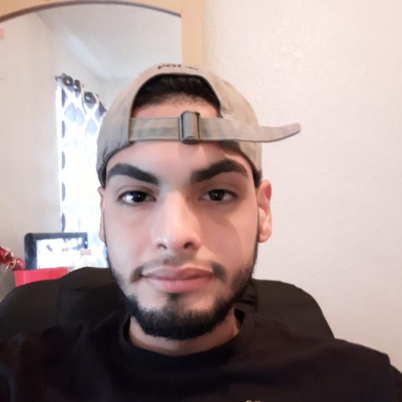 Meet your Posher, Alex - Picture 1 of 1